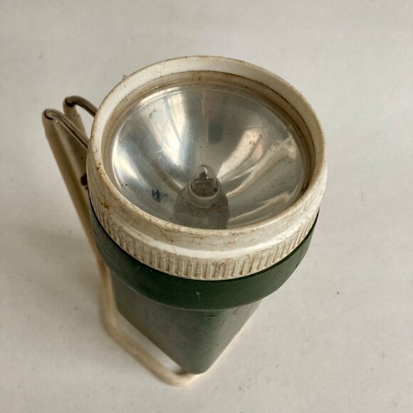 Vintage Ray-O-Vac LM6 Flashlight Handheld Retro Camping Boy Scouts - Picture 5 of 6
